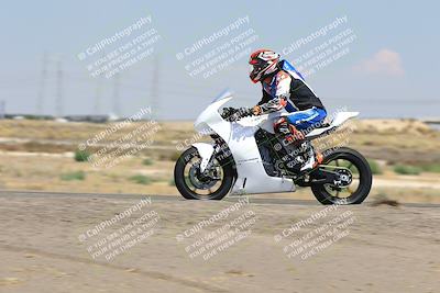 media/Sep-01-2025-Lets Ride (Mon) [[4370d11284]]/B Group/1220pm (Wheelie Bump)/